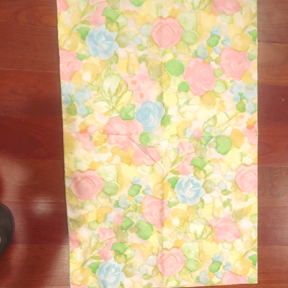 Monticello Vintage Floral Patterned Pillowcase